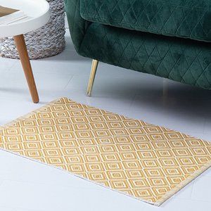 24"x35" Yellow Classic Diamond Geometric Small Area Rug Cotton Blend Carpet